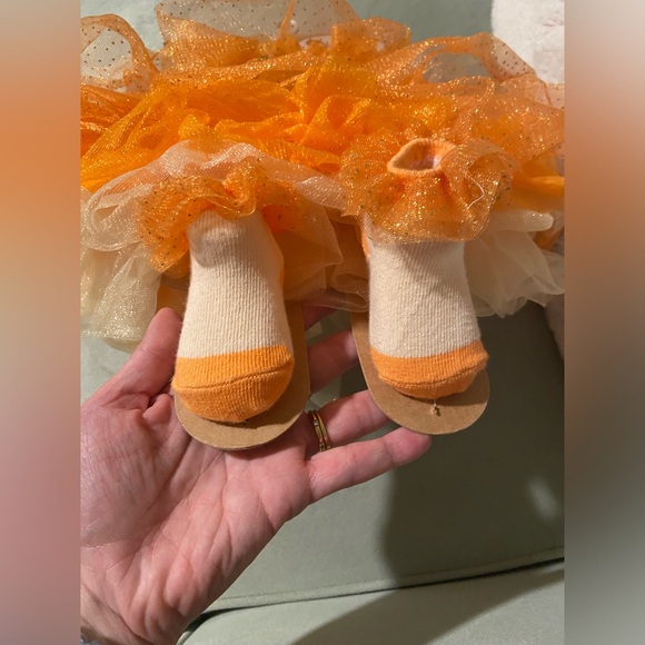 Fall Baby Photoshoot Tulle Skirt/Headband/Booties - Picture 3 of 3